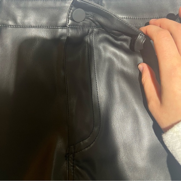Black leather pants - Picture 2 of 7